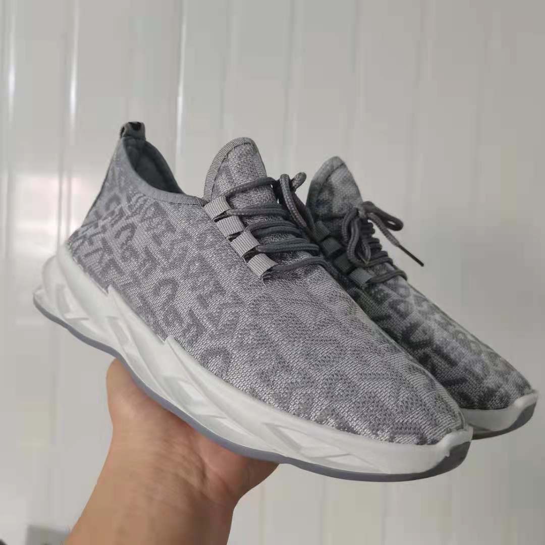 The New First Layer Cowhide Casual Leather Shoes For Men Covered Feet