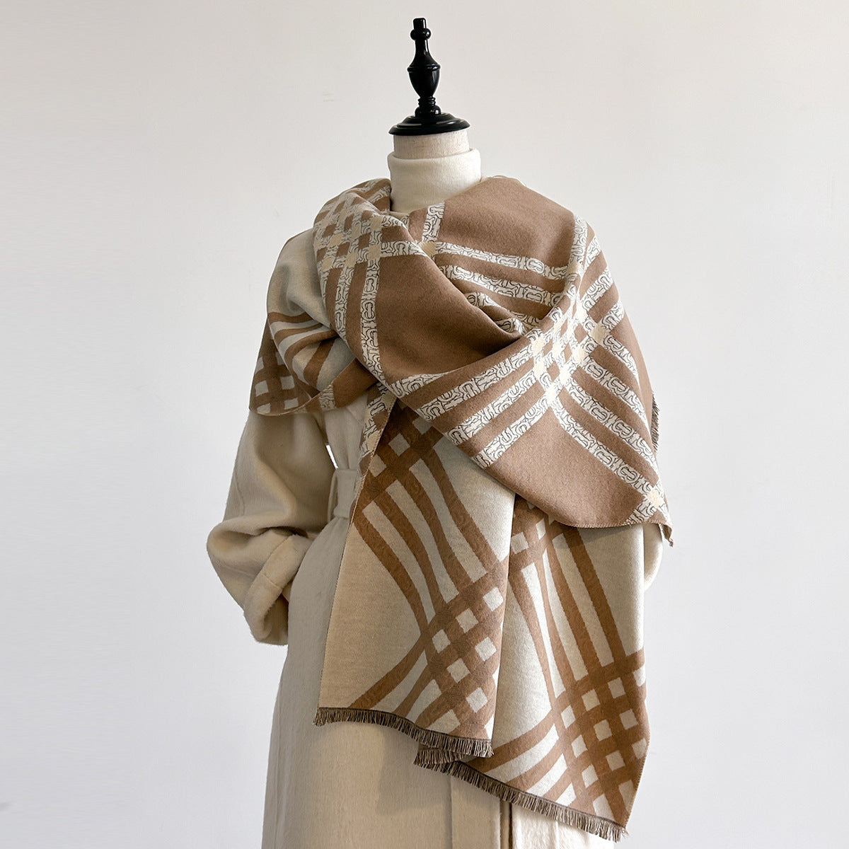 Qianjin Elegant Cashmere-like Scarf