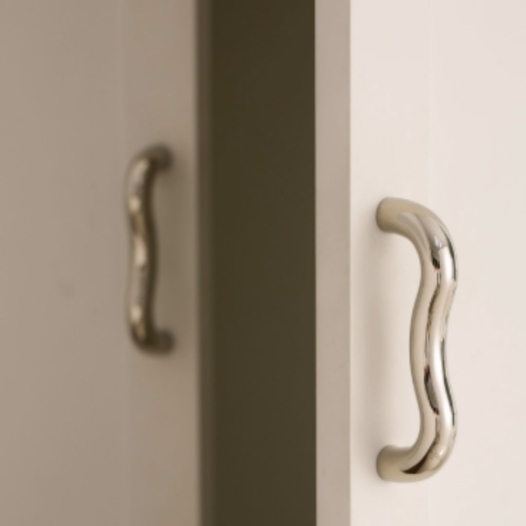 Minimalist Cabinet Handle Titanium Silver Wardrobe Cabinet