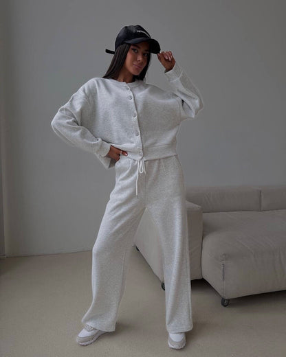 Thin O-neck Short Sweater Suit Women's Casual